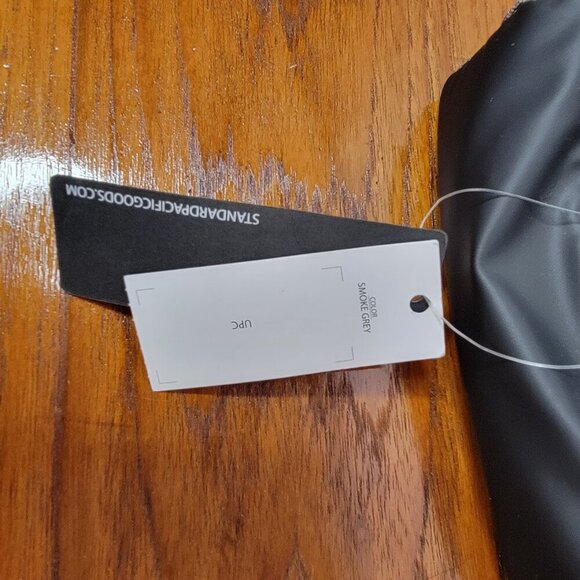 Standard Pacific Hanging Dopp Kit Toiletry Bag | Quilted Black & Gray | NWT - Picture 12 of 12